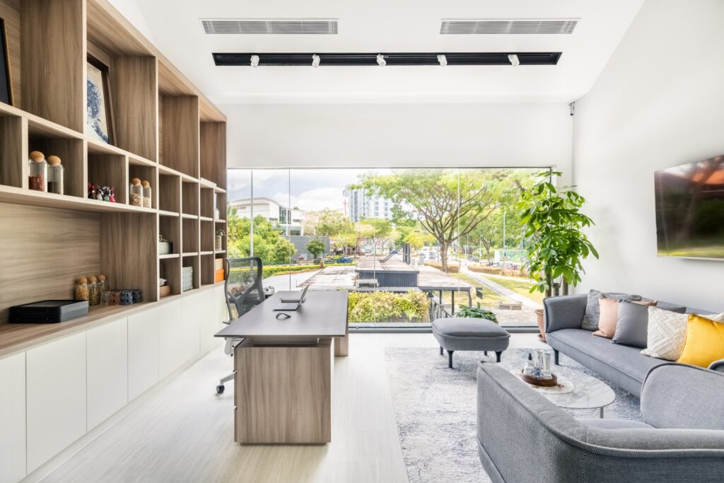Level 2 - Office with Lounge Area